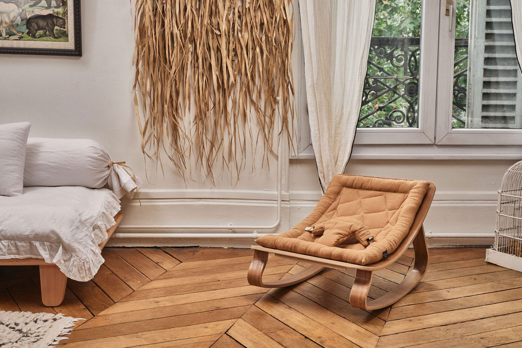 Levo Baby Rocker Camel - Walnut - Charlie Crane