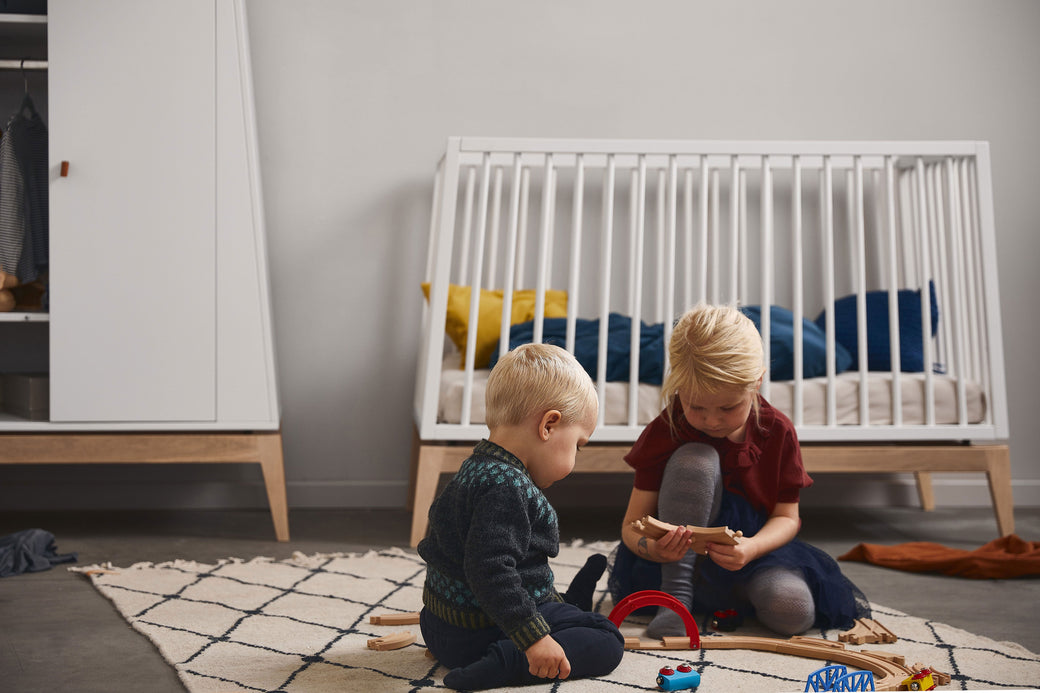 Luna Baby Cot Bed White Oak - Leander