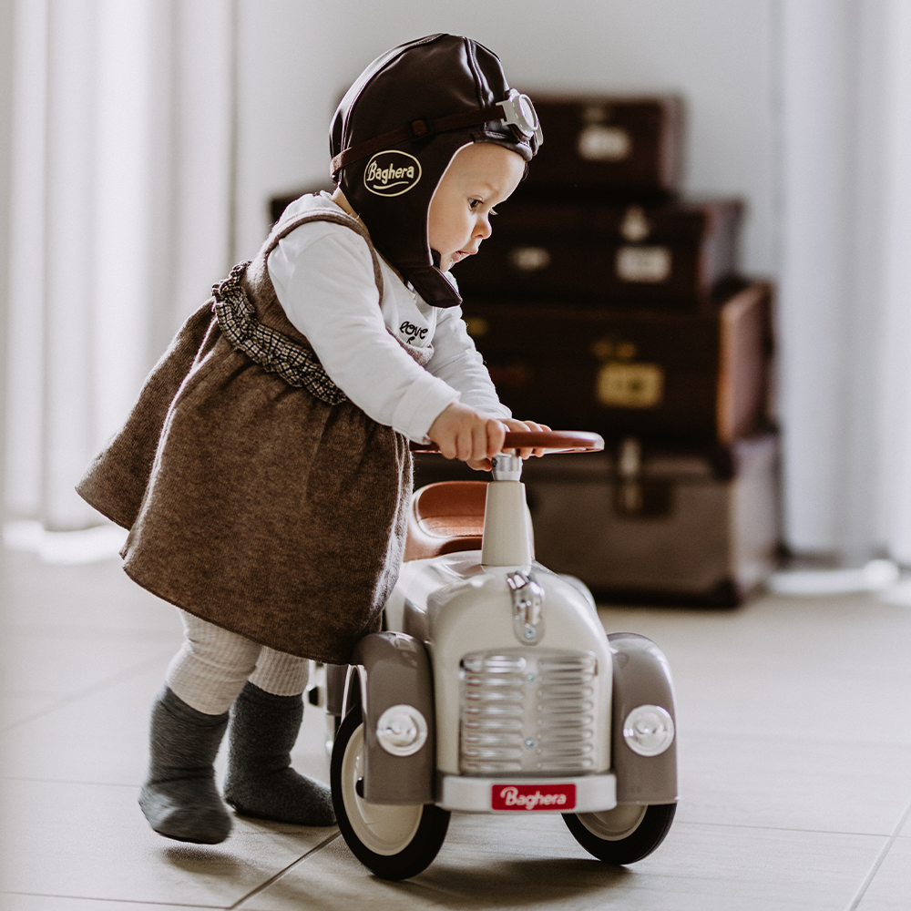 Speedster Silk Grey Ride-On