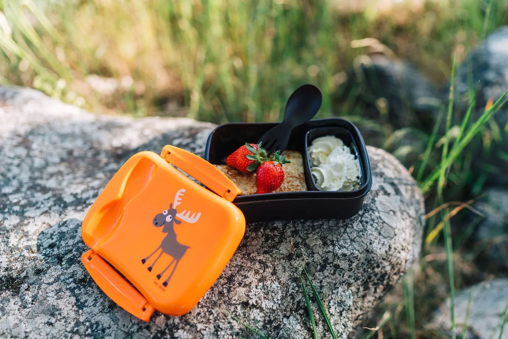 N'ice Lunch Box with cooling pack Cow Purple - Carl Oscar