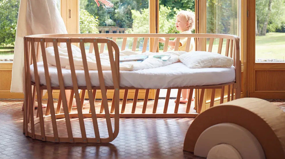 Lugo Evolving Wooden Cot Bed - Charlie Crane