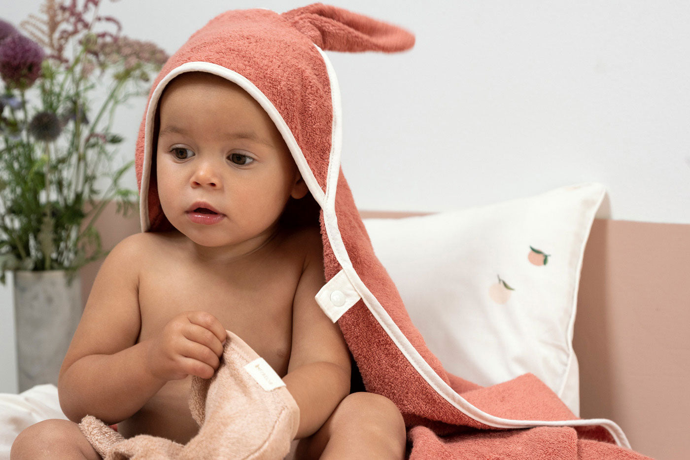 Hooded Baby Towel Bunny Rose Clay - Fabelab