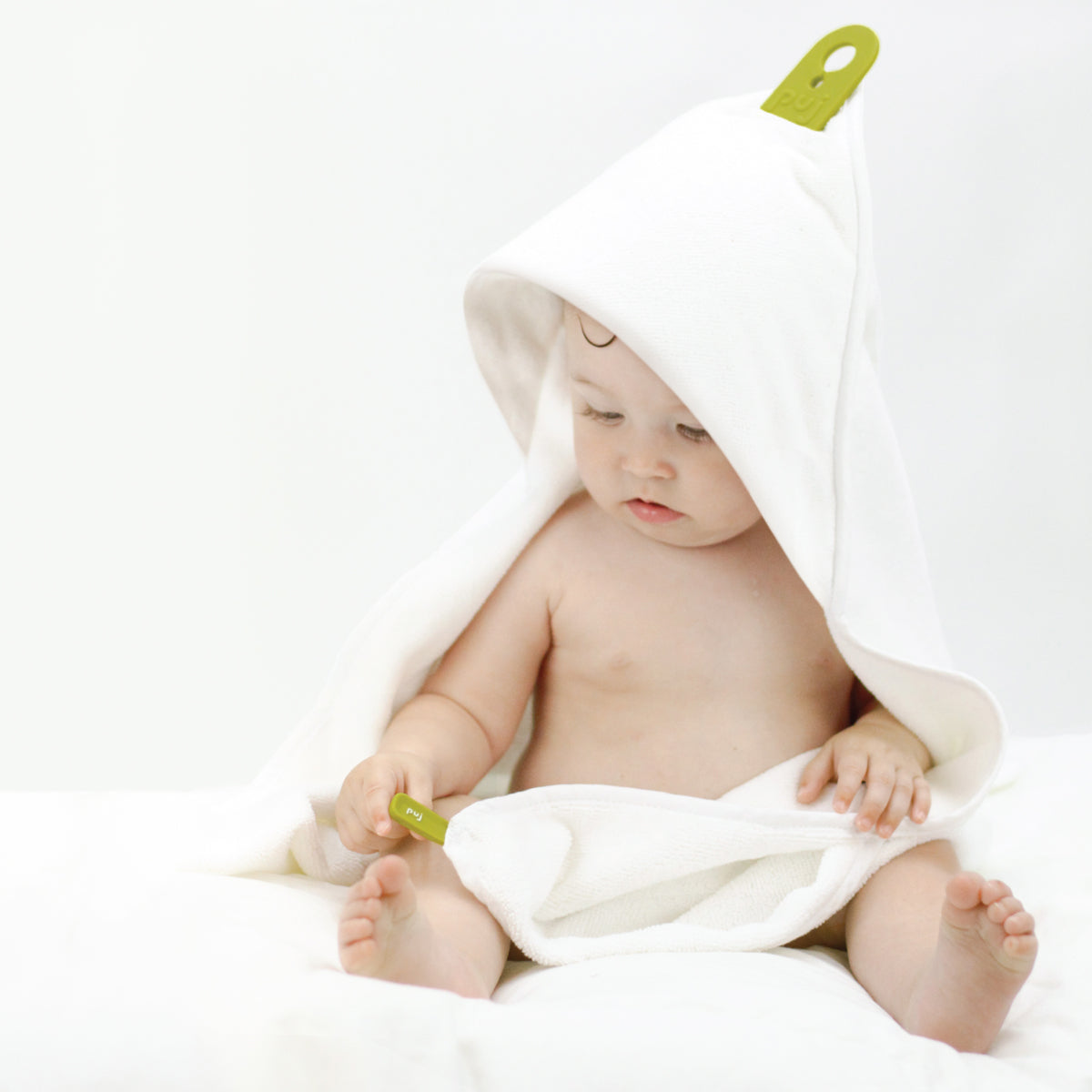 Puj Hug Infant Hooded Towel - Puj