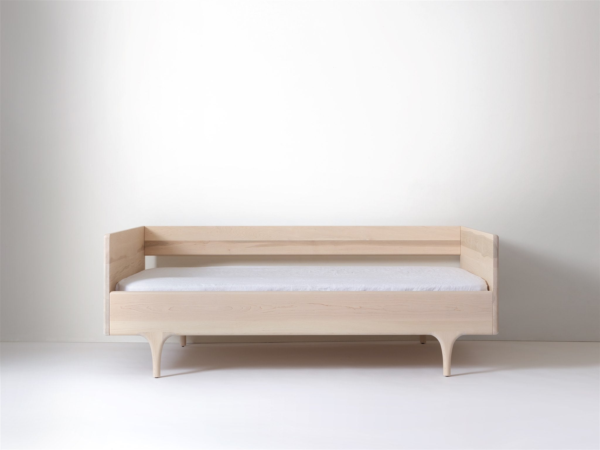 Caravan Divan Single Bed - Kalon Studios