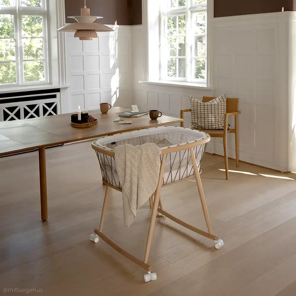 Kumi Baby Cradle Hazelnut - Charlie Crane