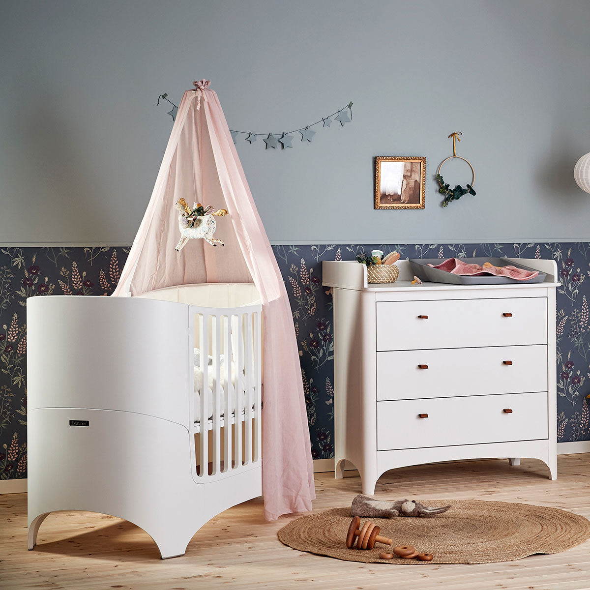 Classic Baby Cot Bed White  - Leander