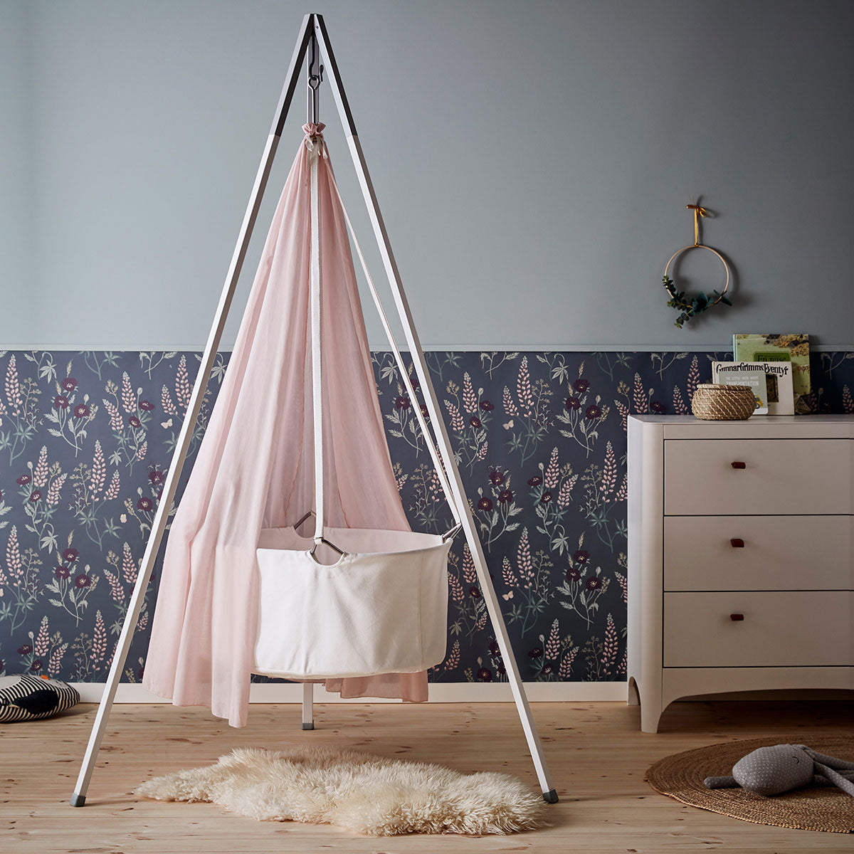 Classic Hanging Cradle White - Leander