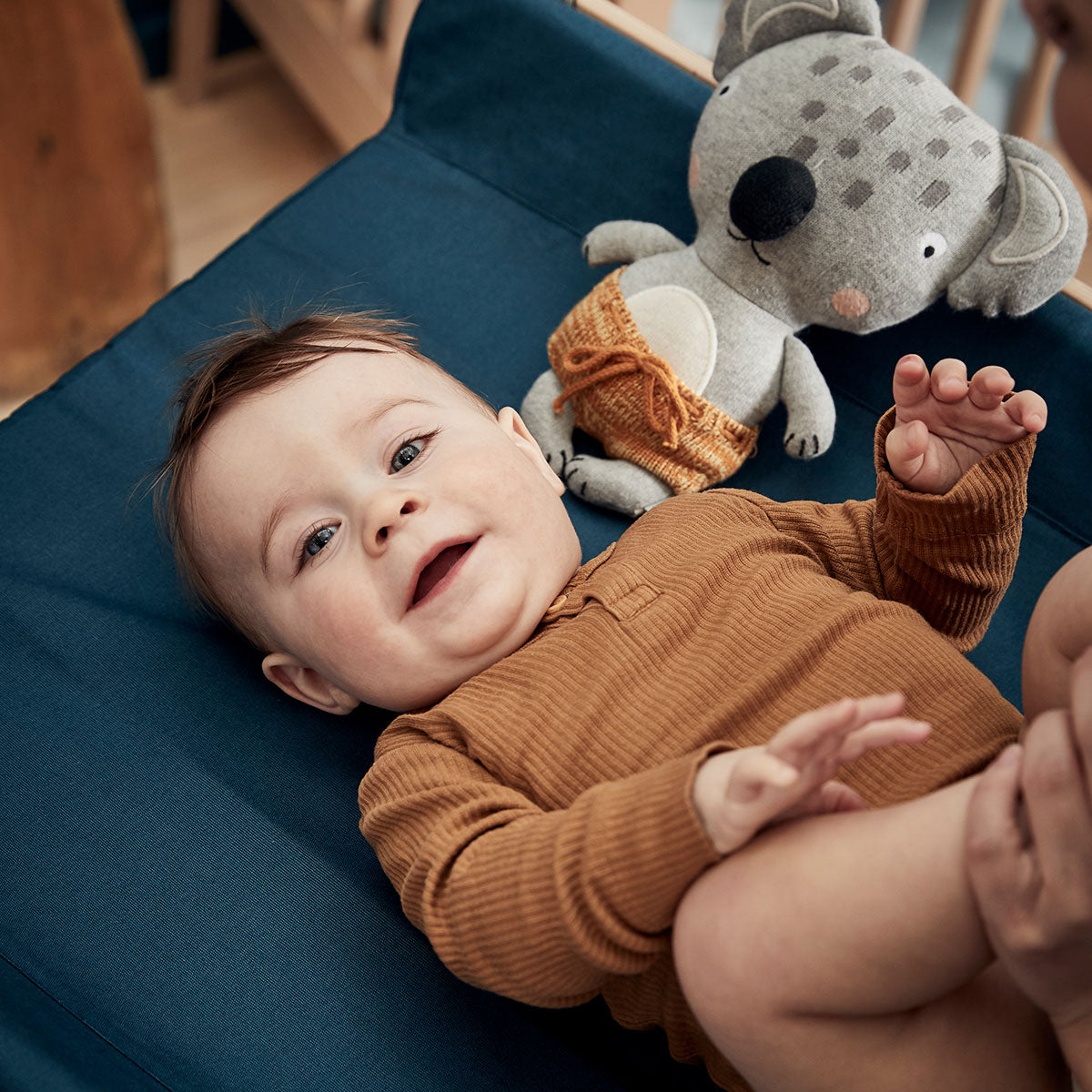 Linea Changing Table with mat Natural Wood - Leander