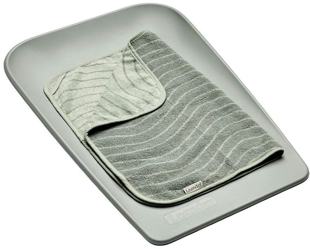 Mini Changing Matty Sage Green - Leander