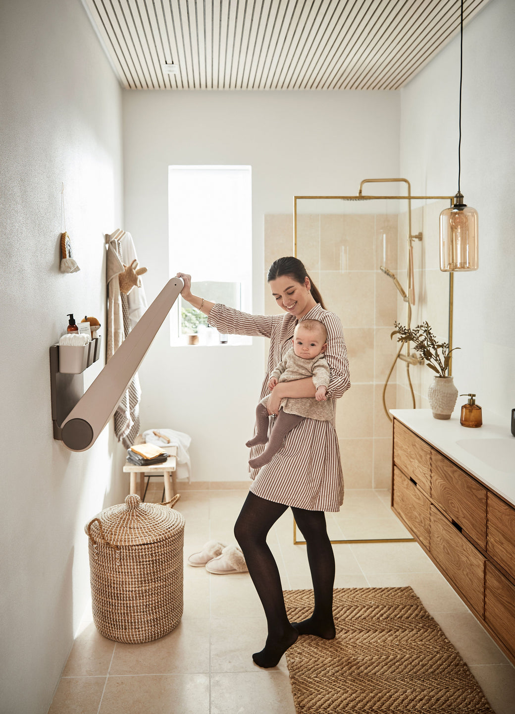 Wally Wall-mounted Changing Table Cappuccino - Leander