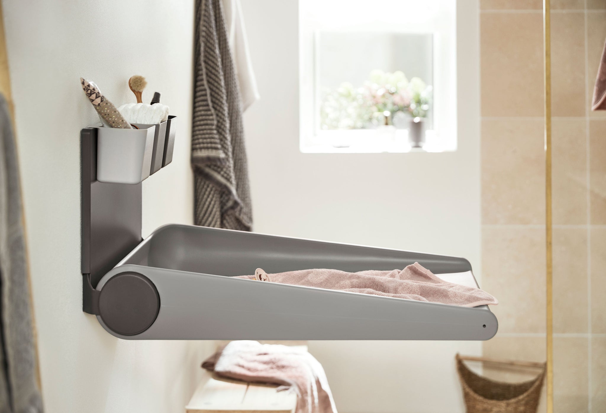 Wally Wall-mounted Changing Table Dusty Grey - Leander