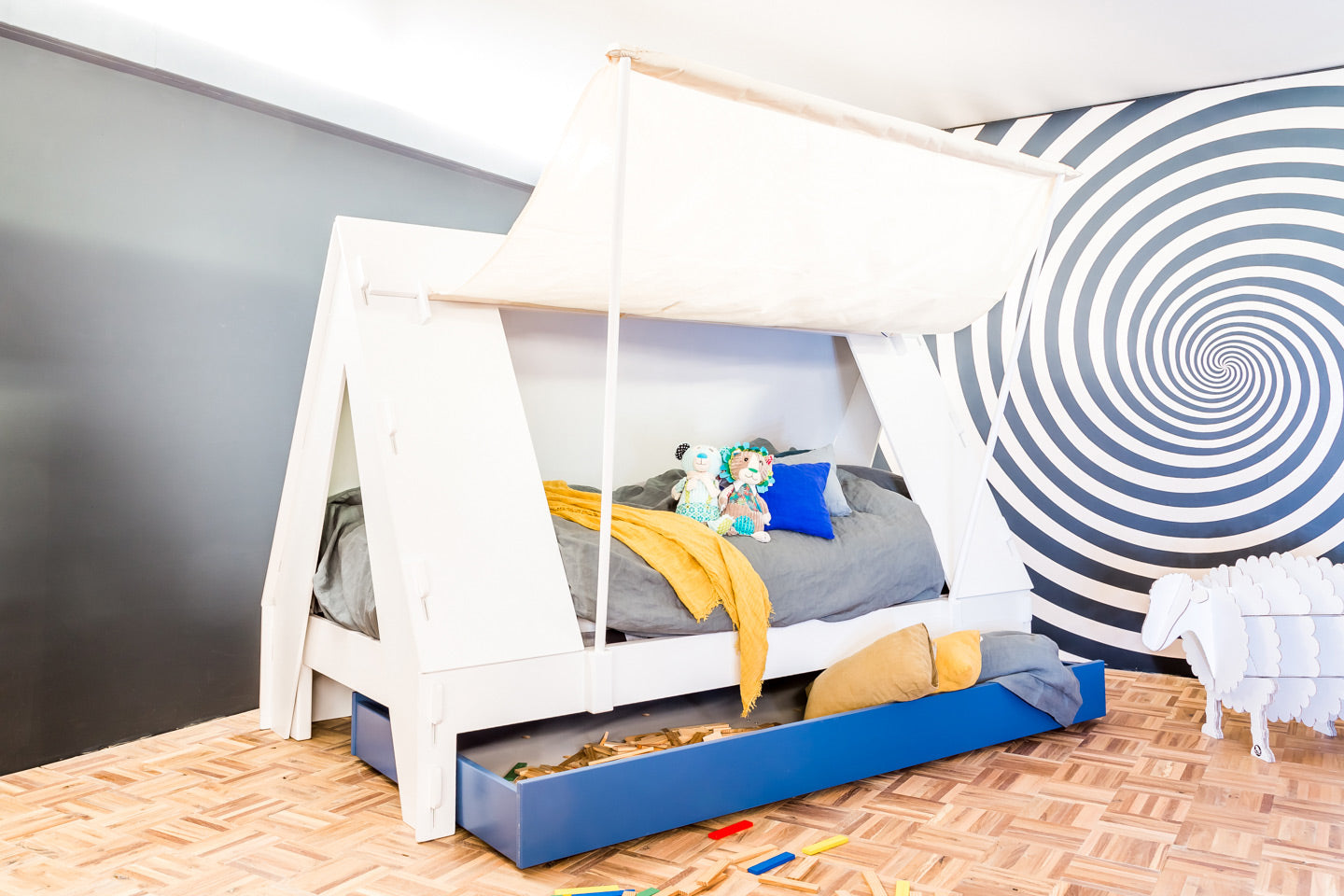 Children's Tent Themed Bed - Mathy By Bols