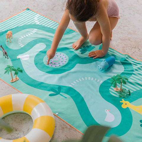 Beach Playtowel Safari (M) - Quut