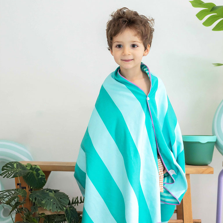 Beach Playtowel Safari (M) - Quut