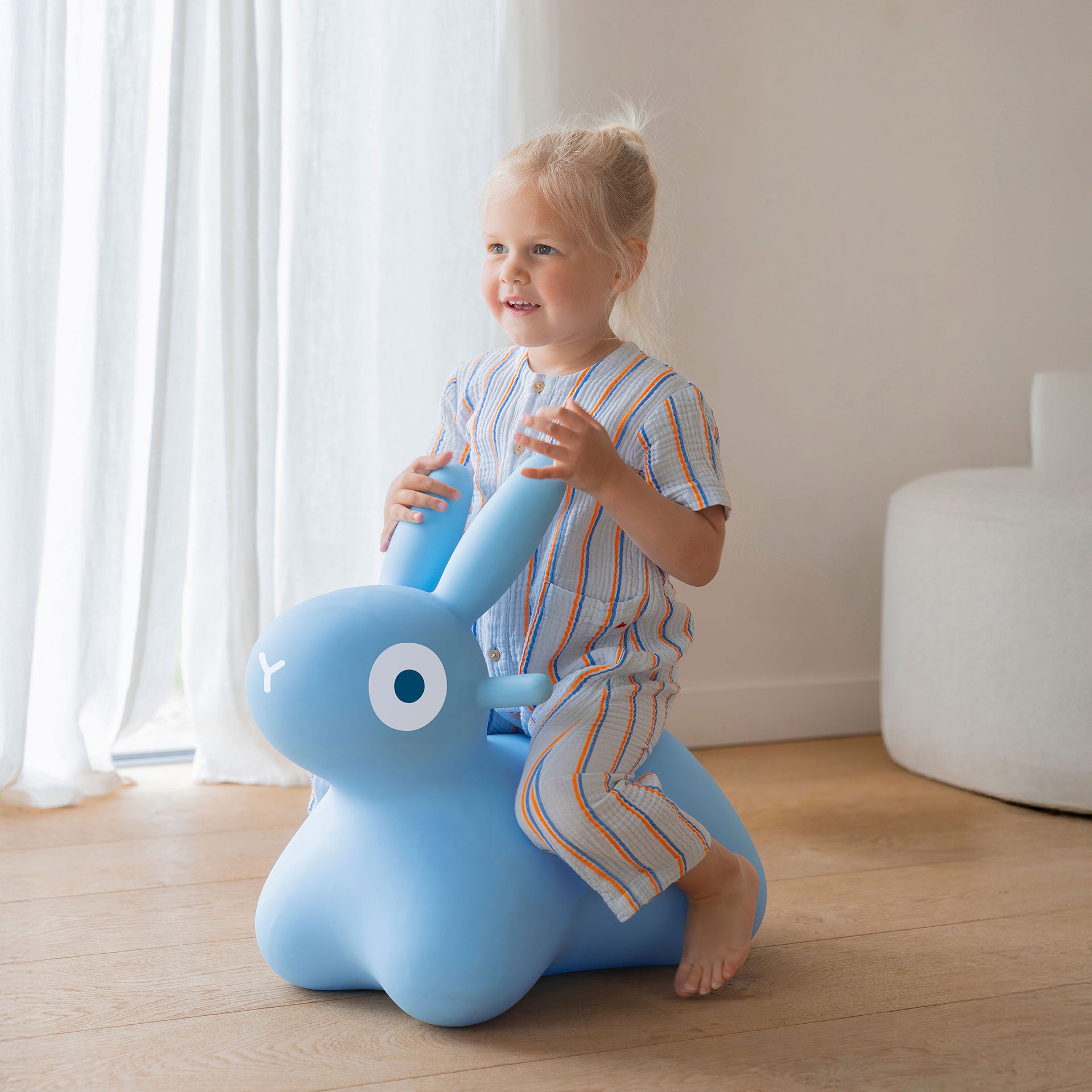 Hoppi Bouncing Bunny Blue - Quut