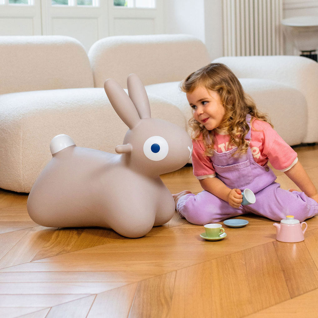Hoppi Bouncing Bunny Warm Grey - Quut