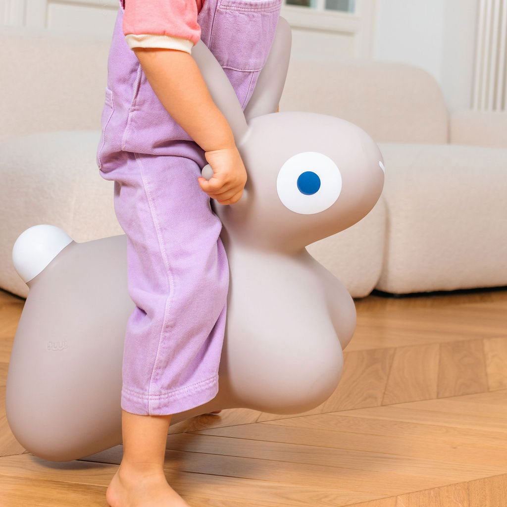 Hoppi Bouncing Bunny Warm Grey - Quut
